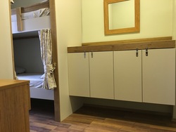 female_dorm-4-beds_shared_room_3